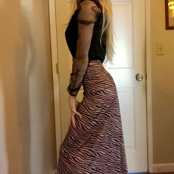NEW Tiger Skirt - Picture 5 of 7